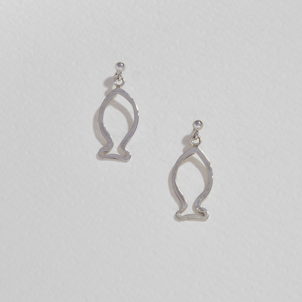 Les Poulettes Bijoux – Orecchini In Argento 925 A Sagoma Di Gatto, Regalo In Cofanetto